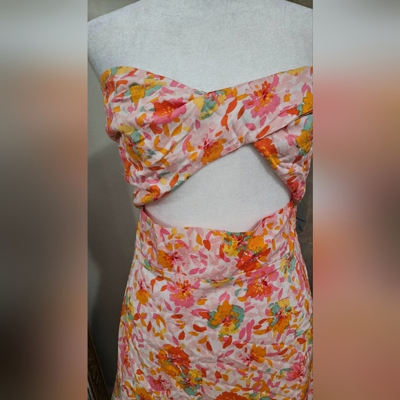 LE LIS Strapless Cut Out Floral Mini Dress In Pink/orange. Size Medium - Picture 14 of 14